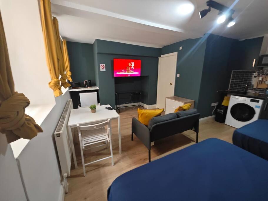 New Studio Flat In Old Street - Zone 1 Lejlighed London Eksteriør billede